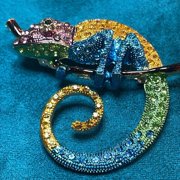 Colorful Rhinestone chameleon brooch - Picture 4 of 6